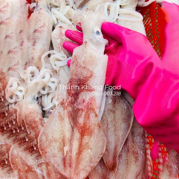 mực ống tươi 3-4 con/kg giá bao nhiêu tiền 1kg