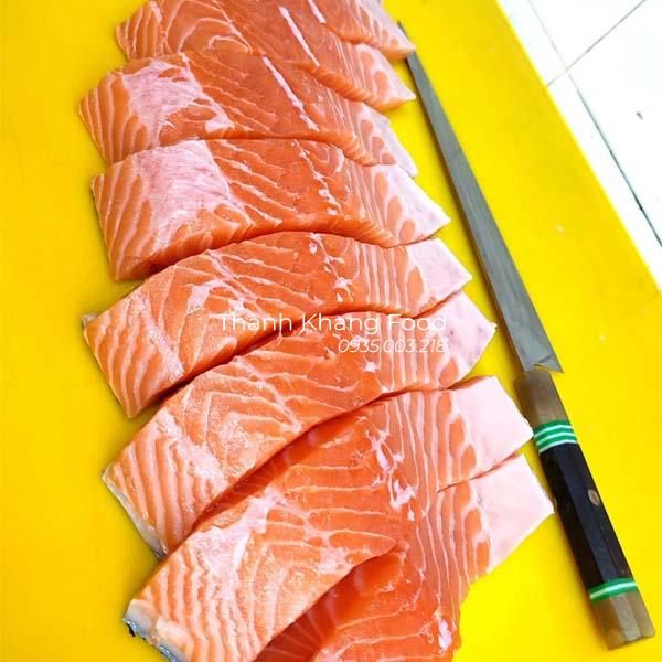 Cá hồi phi lê bao nhiêu tiền 1kg