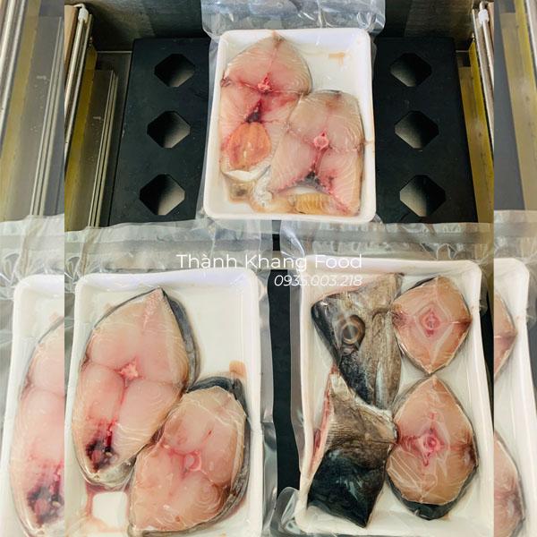 cắt khúc cá thu biển